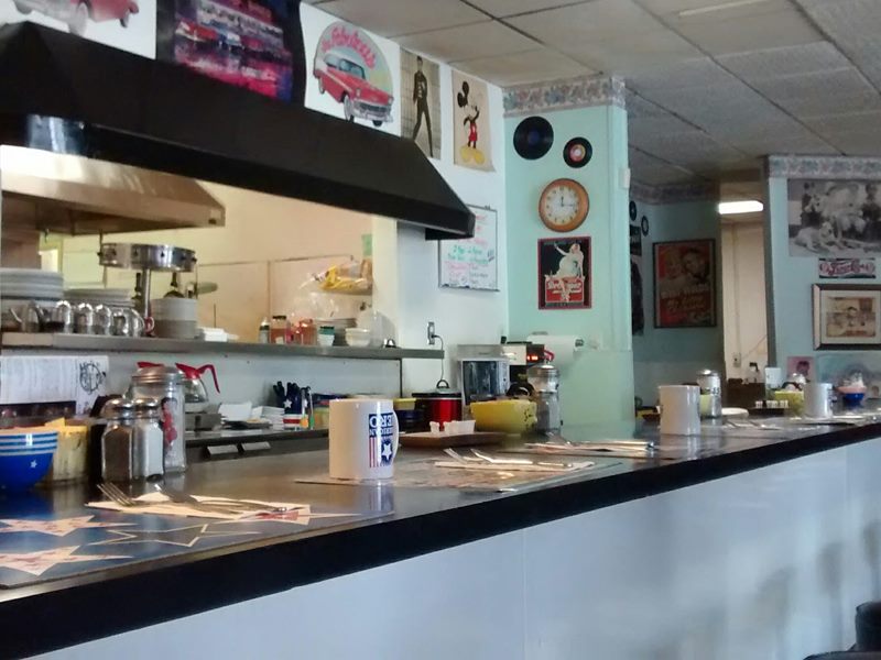 Bonny's Cafe interior